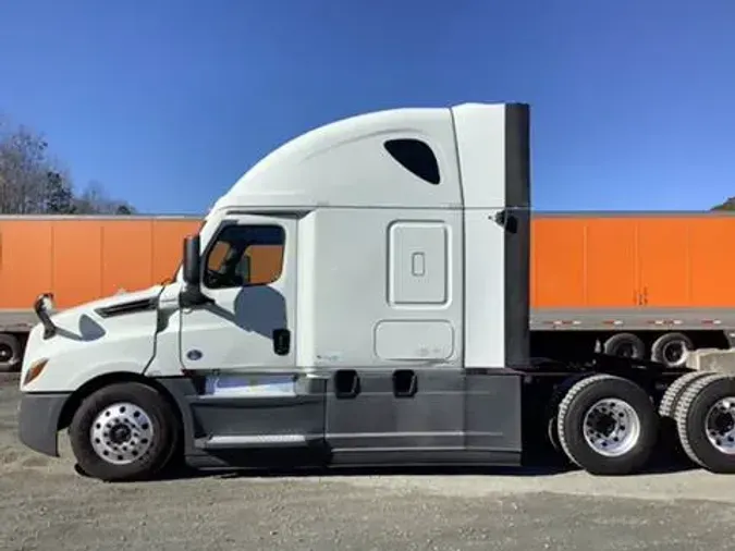 2021 Freightliner Cascadia