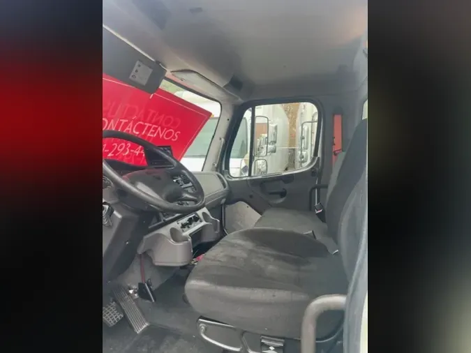 2018 FREIGHTLINER/MERCEDES M2 106