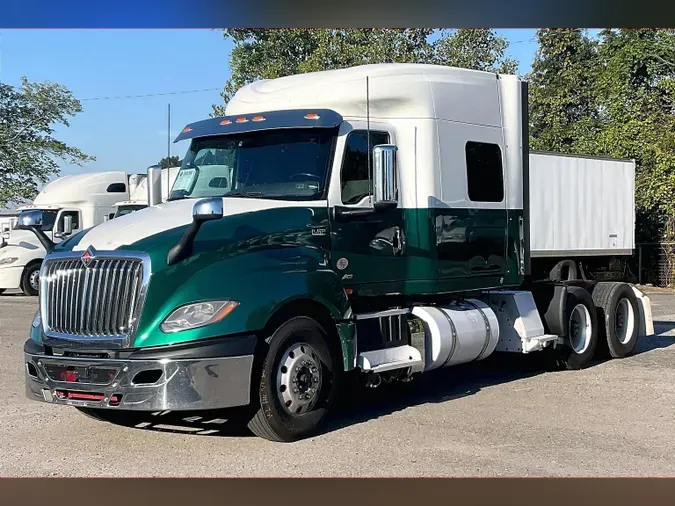 2022 INT LT625 6x4