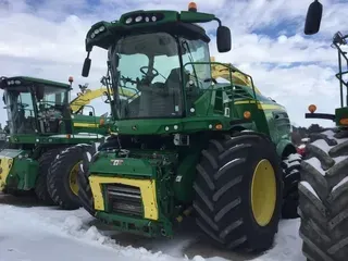 2017 John Deere 8800
