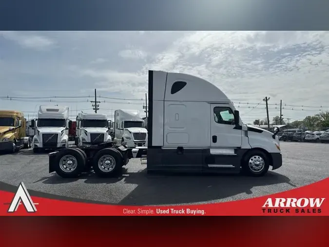 2020 FREIGHTLINER CA126