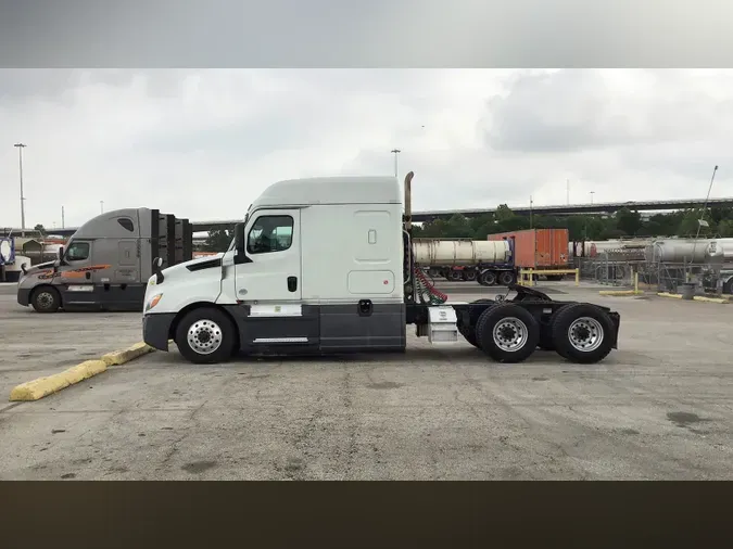 2020 Freightliner Cascadia