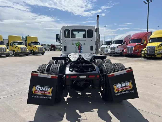 2020 Peterbilt 567