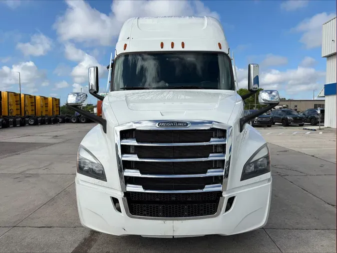 2022 Freightliner PT126SLP