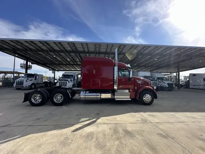 2022 Peterbilt 567