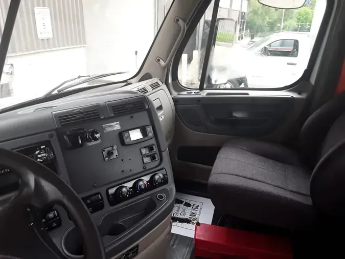 2018 FREIGHTLINER CASCADIA 125