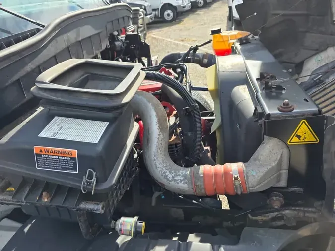 2020 NAVISTAR INTERNATIONAL MV607 (4X2)