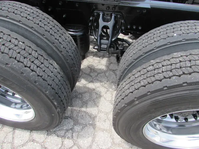 2022 Kenworth T680