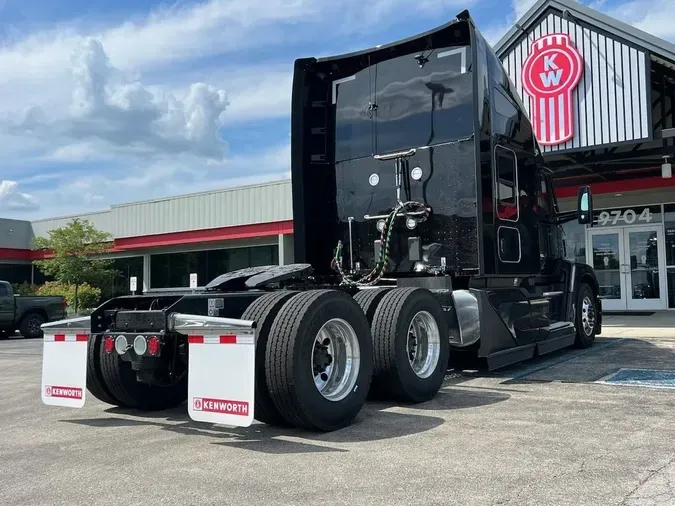 2025 Kenworth T680