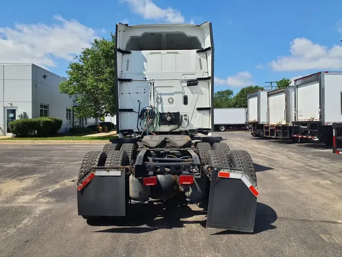 2019 NAVISTAR INTERNATIONAL LT625 SLPR CAB