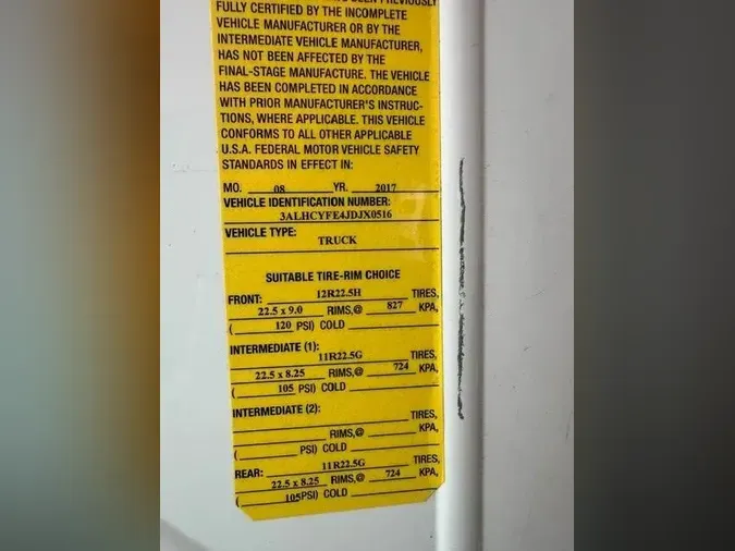 2018 Freightliner Business Class M2 106