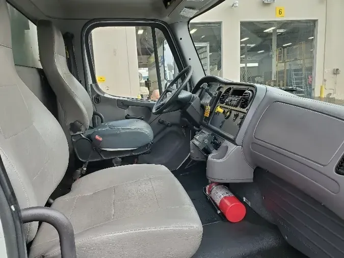 2017 Freightliner M2