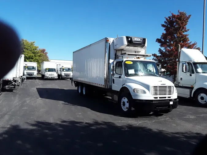 2016 FREIGHTLINER/MERCEDES M2 106