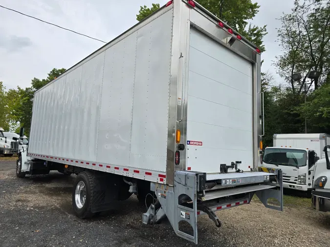 2018 FREIGHTLINER/MERCEDES M2 106