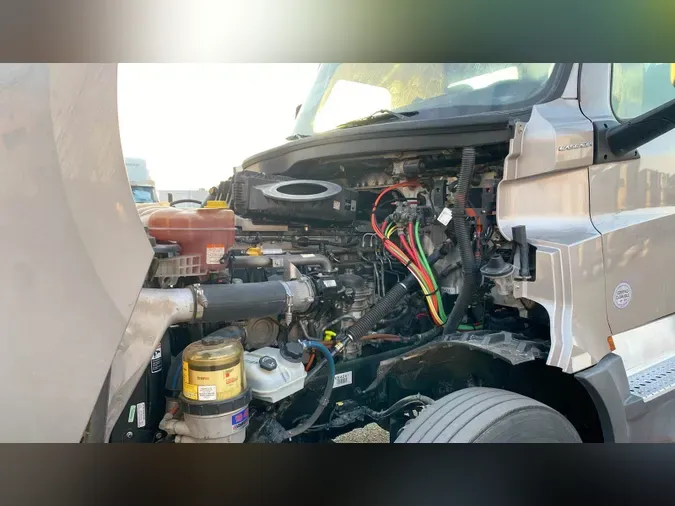 2019 Freightliner Cascadia 1268ed77c0e7d2b1a72400254db7a11db27