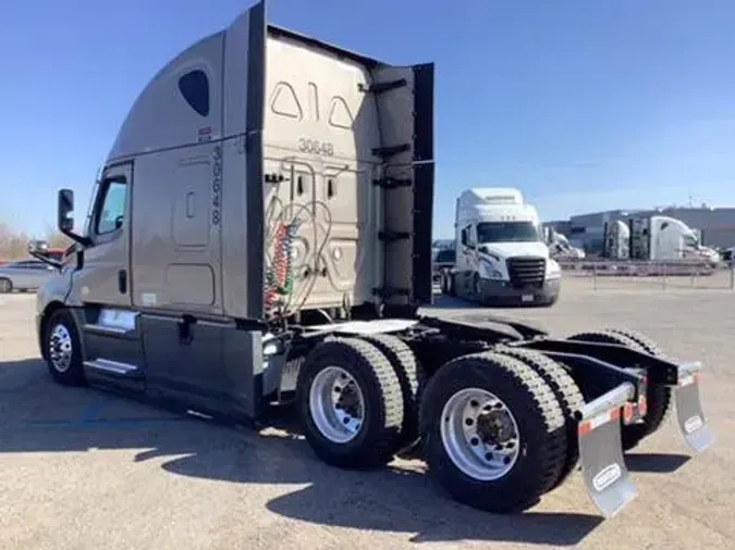 2023 Freightliner Cascadia