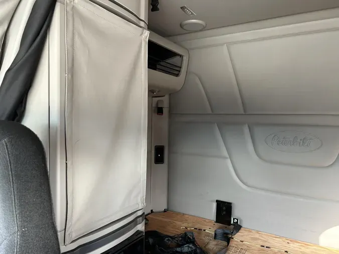 2020 Peterbilt 567