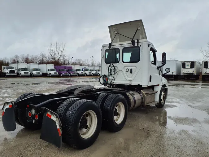 2020 FREIGHTLINER/MERCEDES NEW CASCADIA PX12664