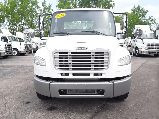 2018 FREIGHTLINER M2 106