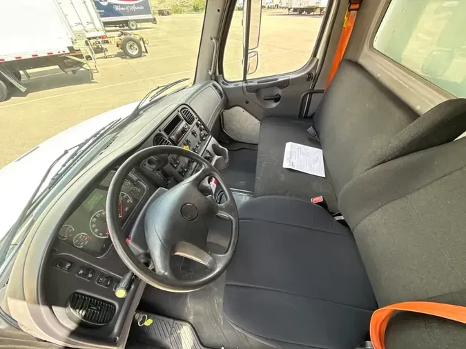 2020 FREIGHTLINER/MERCEDES M2 1068edf63c91ff5911c88902297847837c6