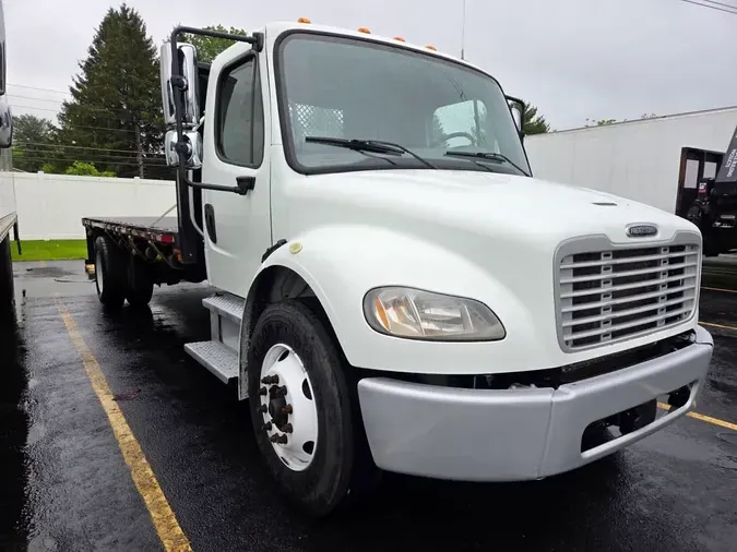 2018 FREIGHTLINER M2 106