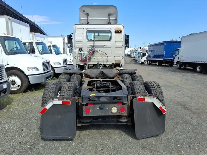2019 VOLVO VNL