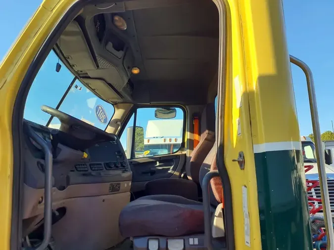 2017 FREIGHTLINER/MERCEDES CASCADIA 125