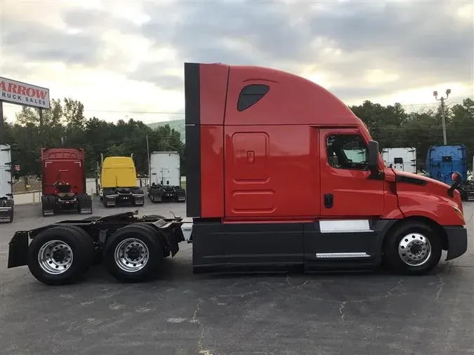 2020 FREIGHTLINER CASCADIA