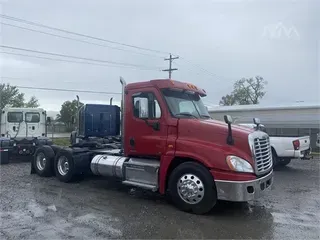 2011 FREIGHTLINER CASCADIA 125