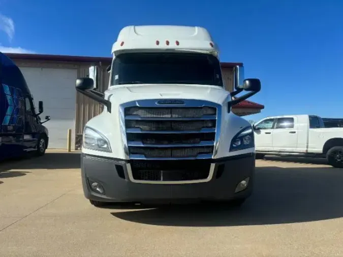 2020 Freightliner New Cascadia 126