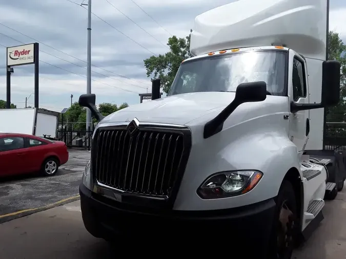 2022 NAVISTAR INTERNATIONAL LT625 DAYCAB T/A8ee94920cec68613d9402b00d6f04ee2