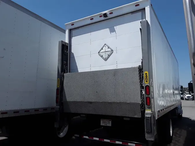 2019 FREIGHTLINER/MERCEDES M2 106