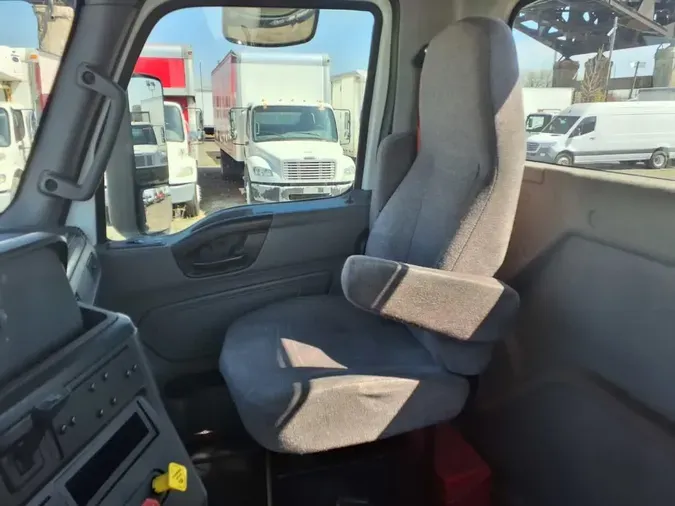 2019 NAVISTAR INTERNATIONAL LT625 DAYCAB T/A