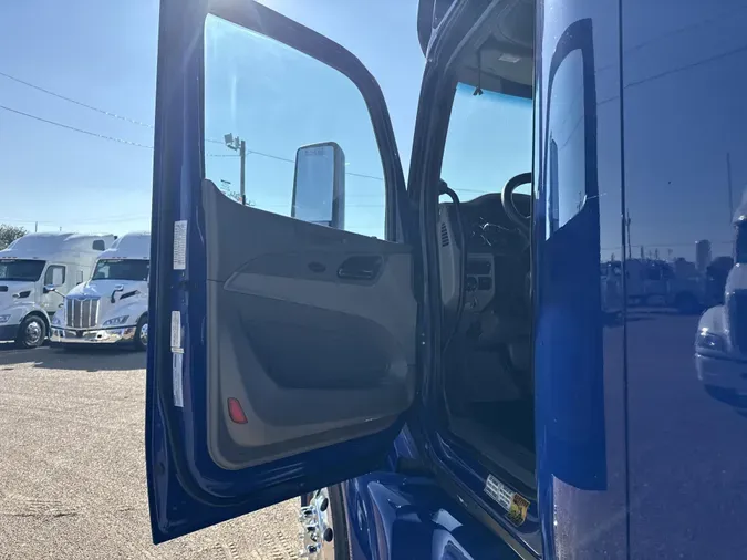 2022 Peterbilt 579