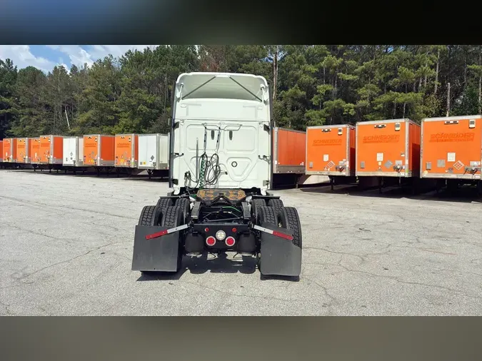 2021 Freightliner Cascadia 1268ef020f57ca062b3566cbf8177a96f5c