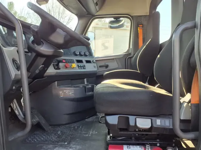 2020 FREIGHTLINER/MERCEDES NEW CASCADIA PX12664