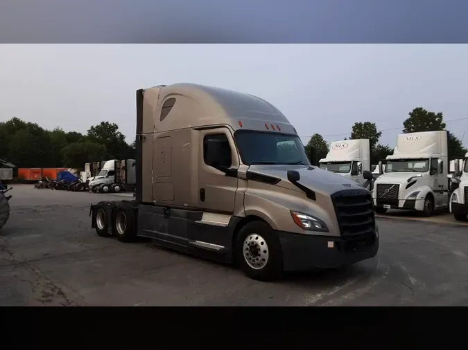 2020 Freightliner Cascadia