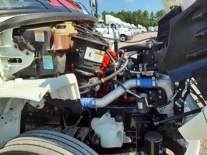 2018 FREIGHTLINER M2 106