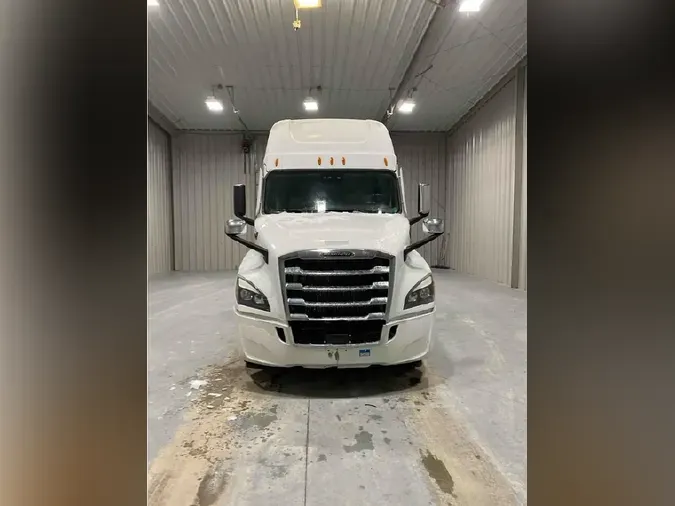 2022 FREIGHTLINER Cascadia 1268ef53e37f32286014731e385c0b63300