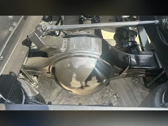 2021 FREIGHTLINER CA126