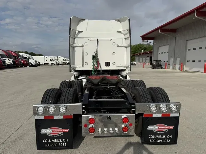 2022 Western Star 5700 XE