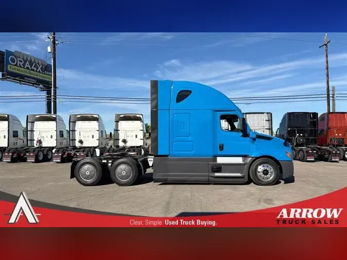 2022 FREIGHTLINER CA126
