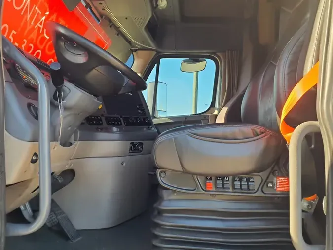 2020 FREIGHTLINER CASCADIA 125