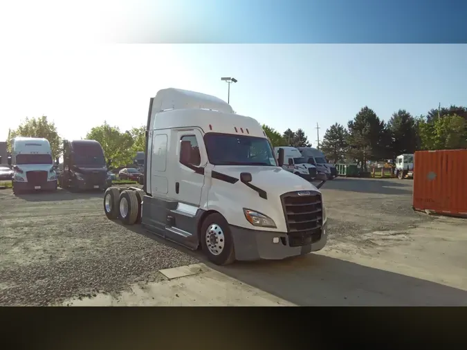 2021 Freightliner Cascadia 1268f011d07daaef197e0a66d6874dfd898