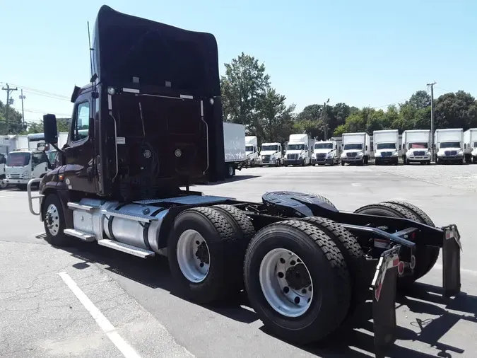 2020 FREIGHTLINER/MERCEDES CASCADIA 1258f01e62f30b04bf852b859f5823c12c4