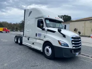 2020 Freightliner T12664ST