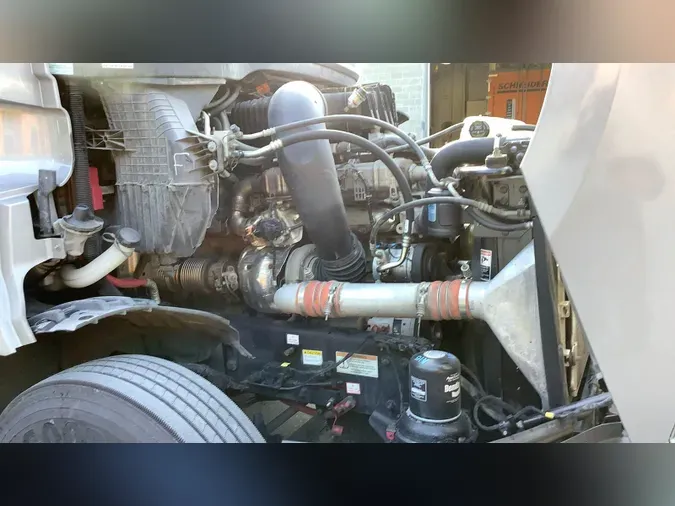 2024 Freightliner Cascadia 126