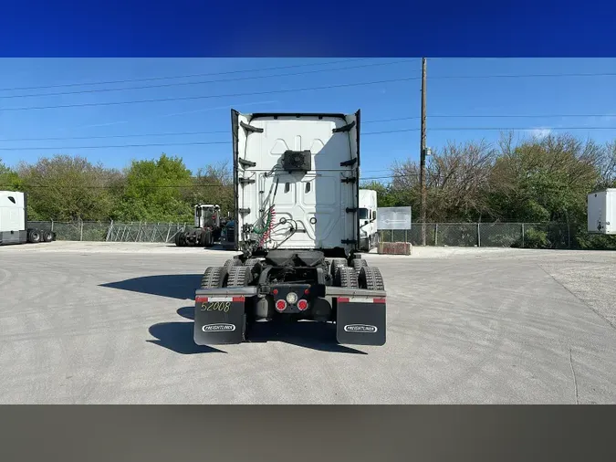 2021 Freightliner Cascadia