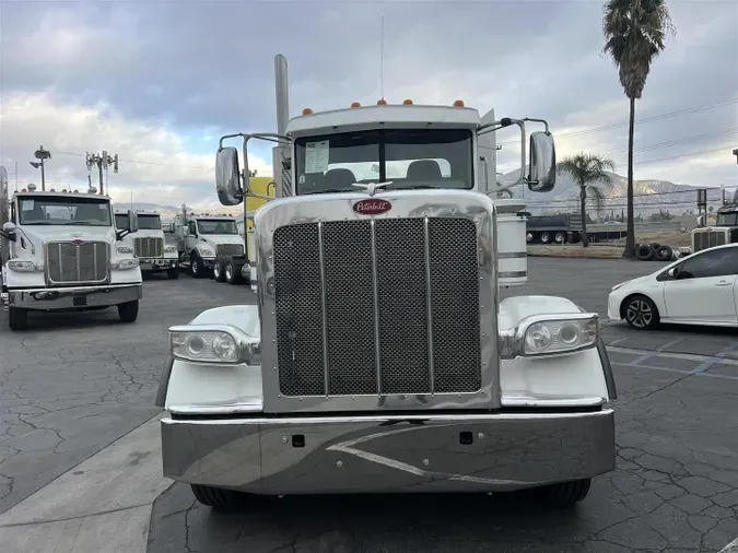 2018 Peterbilt 389