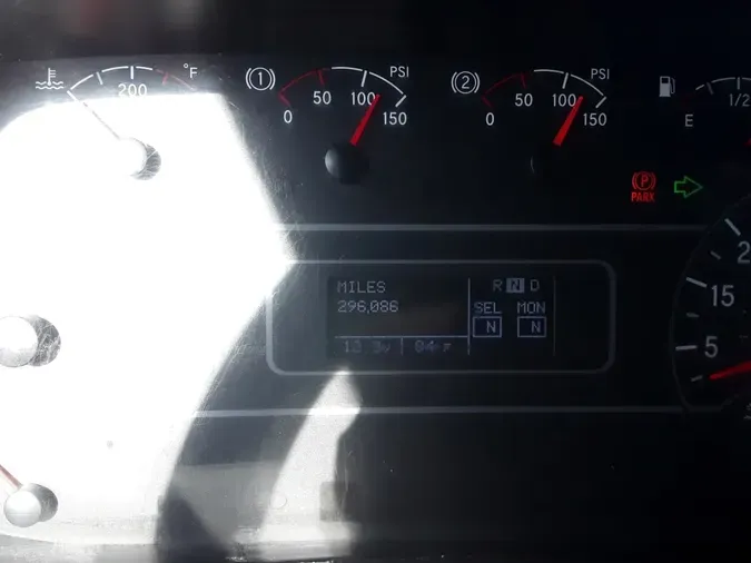 2020 NAVISTAR INTERNATIONAL MV607 (4X2)